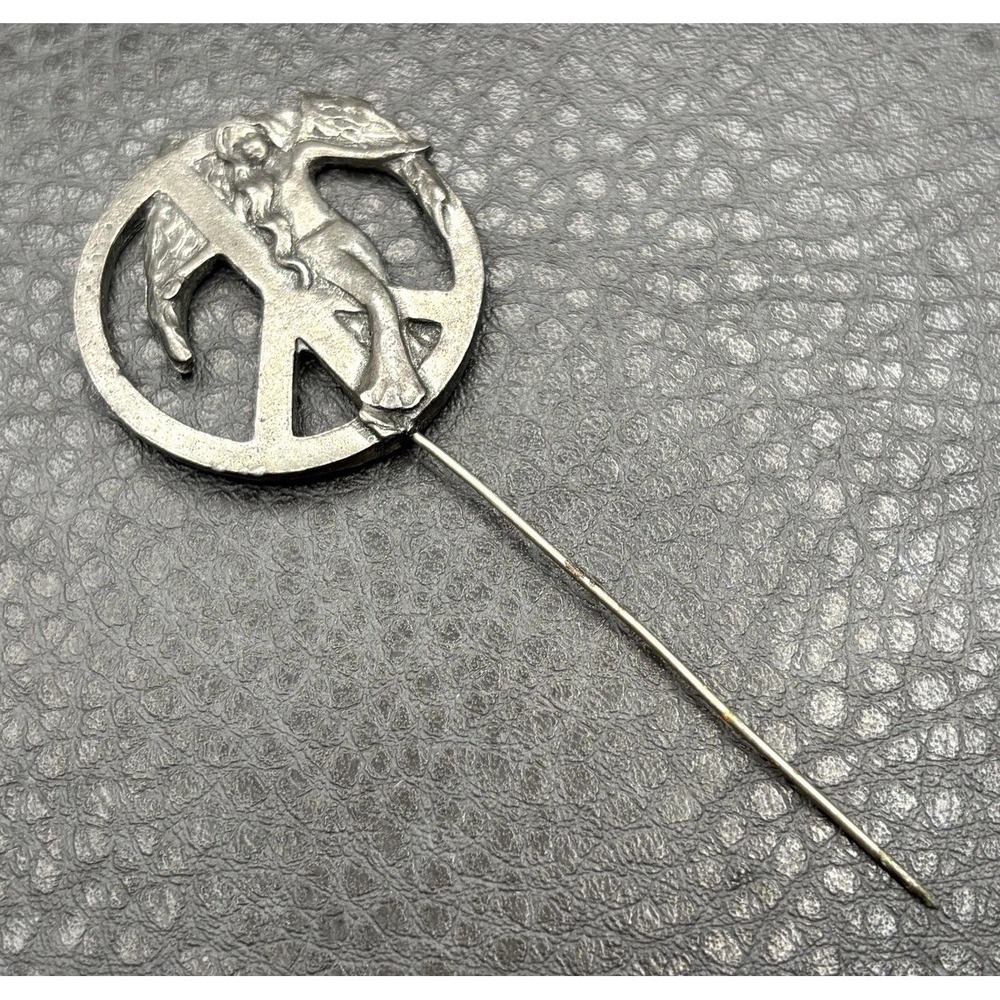Vintage Seagull Pewter Etain Zinn Lady Peace Sign 1995 Circular Brooch Stick Pin